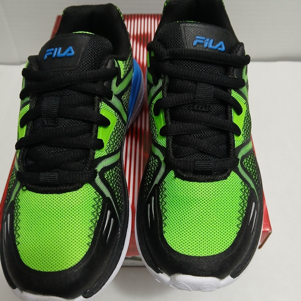 Fila  Kids Sneakers - Black and Green Size 1 - Picture 2 of 10